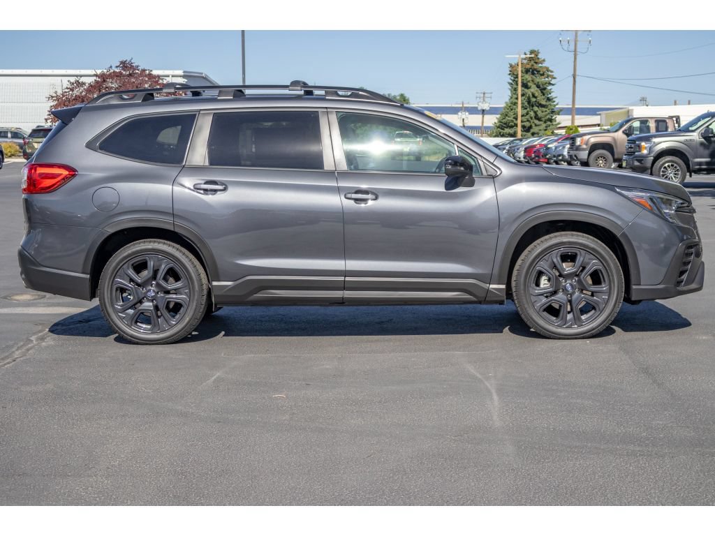 Used 2023 Subaru Ascent Onyx Edition AWD/4WD image 2