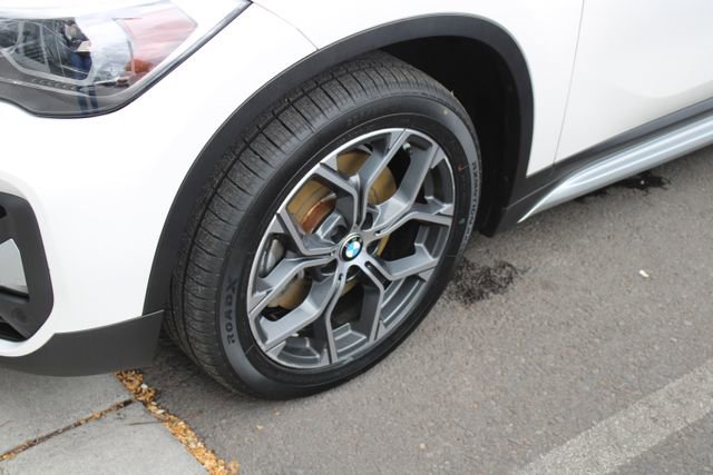 Used 2020 BMW X1 xDrive28i w/ Premium Package image 12