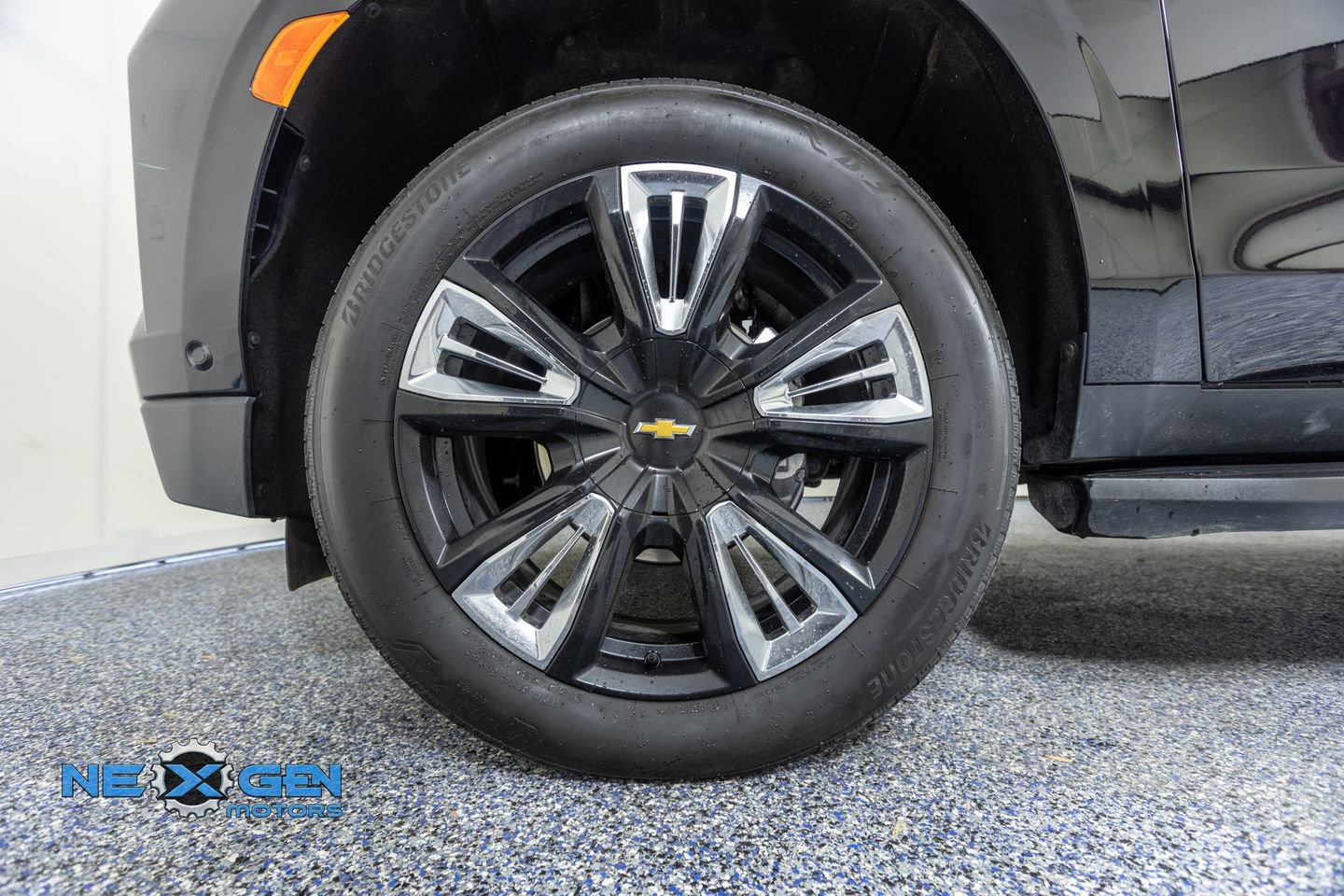 Used 2024 Chevrolet Suburban High Country w/ Advanced Technology Package image 48