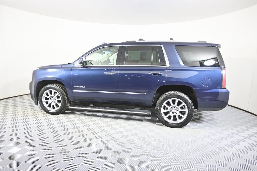 Used 2017 GMC Yukon Denali image 3