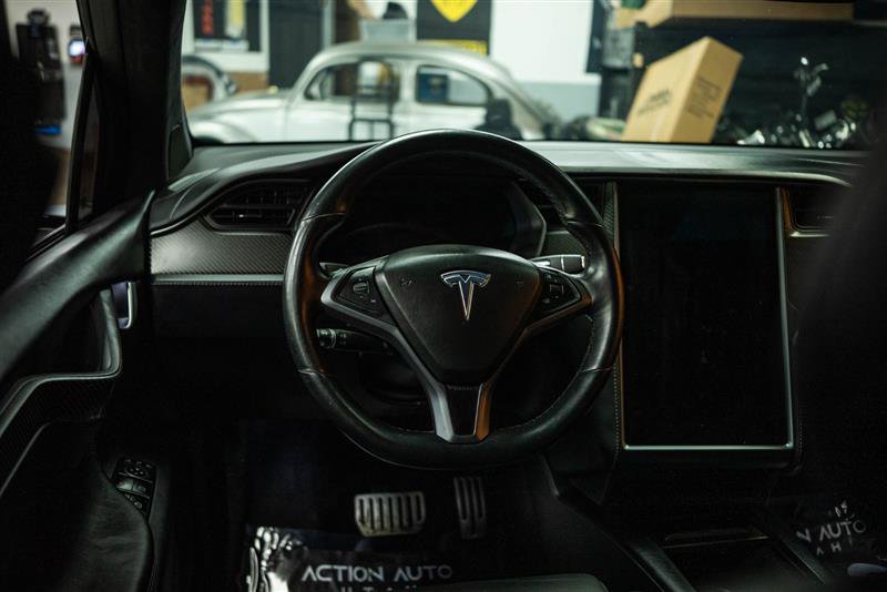 Used 2018 Tesla Model X P100D image 16