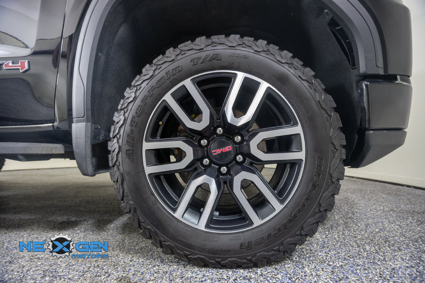 Used 2022 GMC Sierra 1500 AT4 w/ AT4 Premium Package AWD/4WD image 44