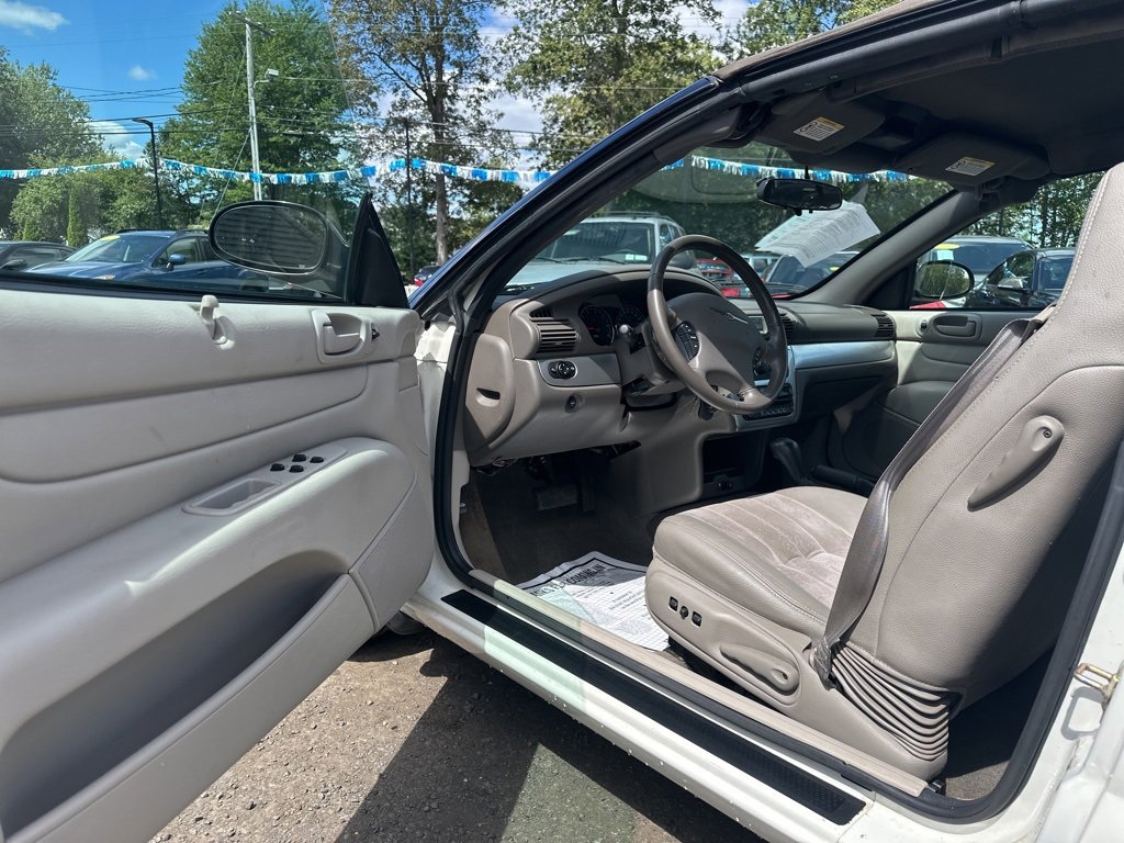 Used 2006 Chrysler Sebring Touring image 21