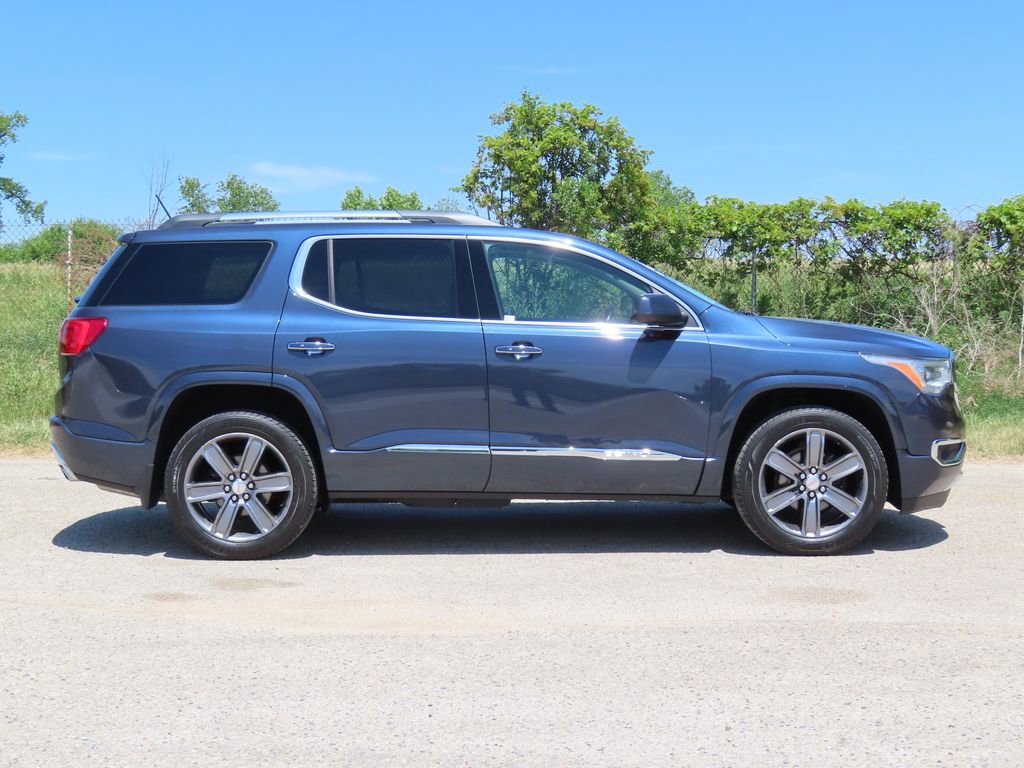 Certified 2019 GMC Acadia Denali w/ Technology Package AWD/4WD image 2