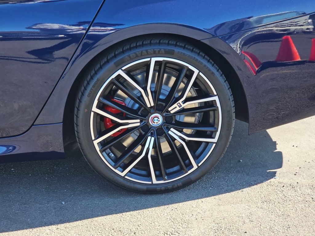 Used 2023 BMW M550i xDrive w/ Executive Package AWD/4WD image 38