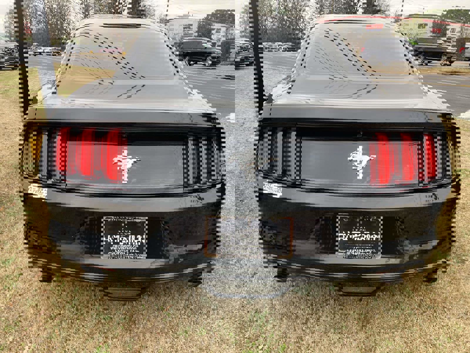 Used 2015 Ford Mustang Coupe image 6