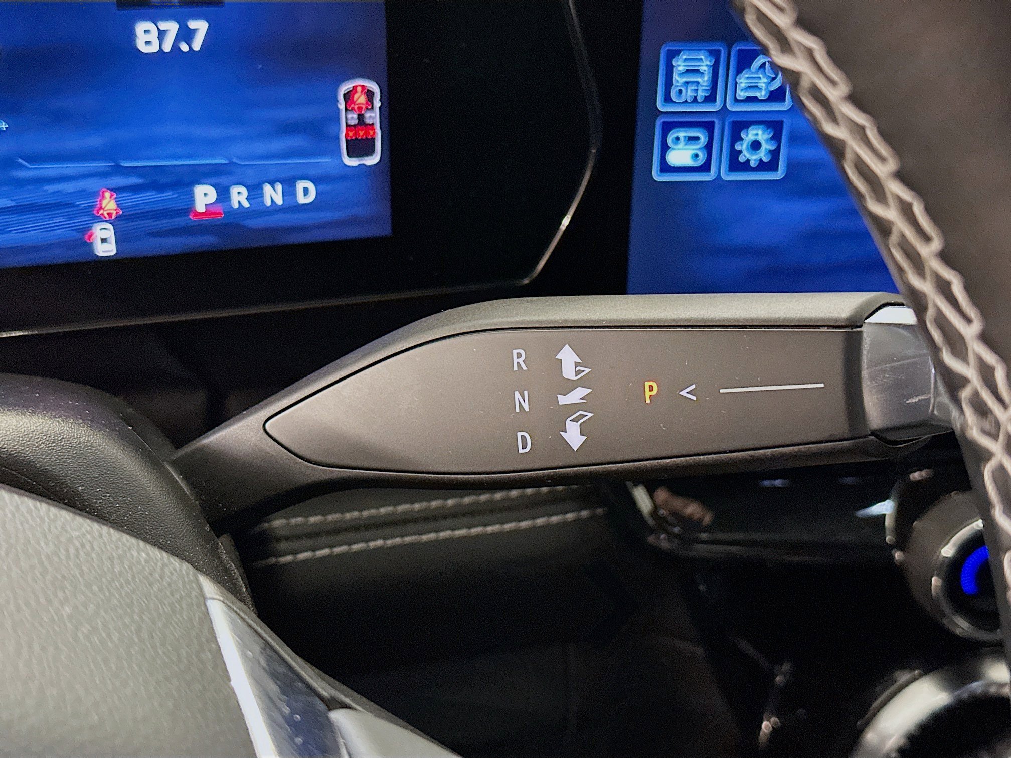 Used 2024 Chevrolet Blazer EV LT AWD/4WD image 25