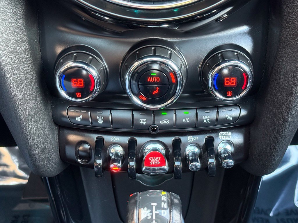 Used 2019 MINI Cooper S w/ Signature Upholstery Package FWD image 25