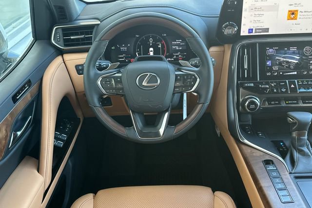 New 2026 Lexus LX 600 4WD w/ Luxury Package image 12