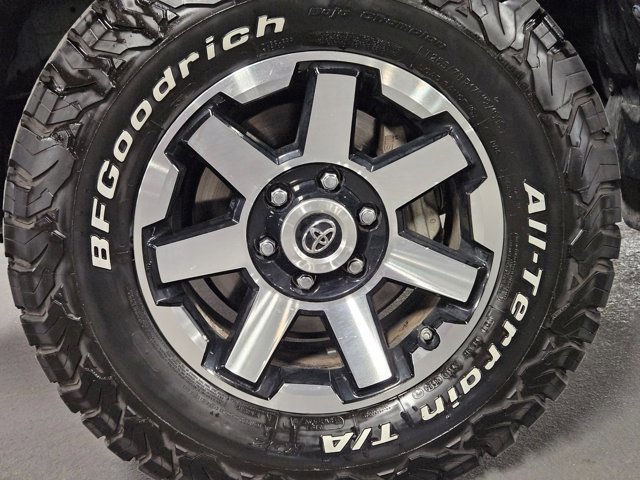 Used 2021 Toyota 4Runner TRD Off-Road image 22