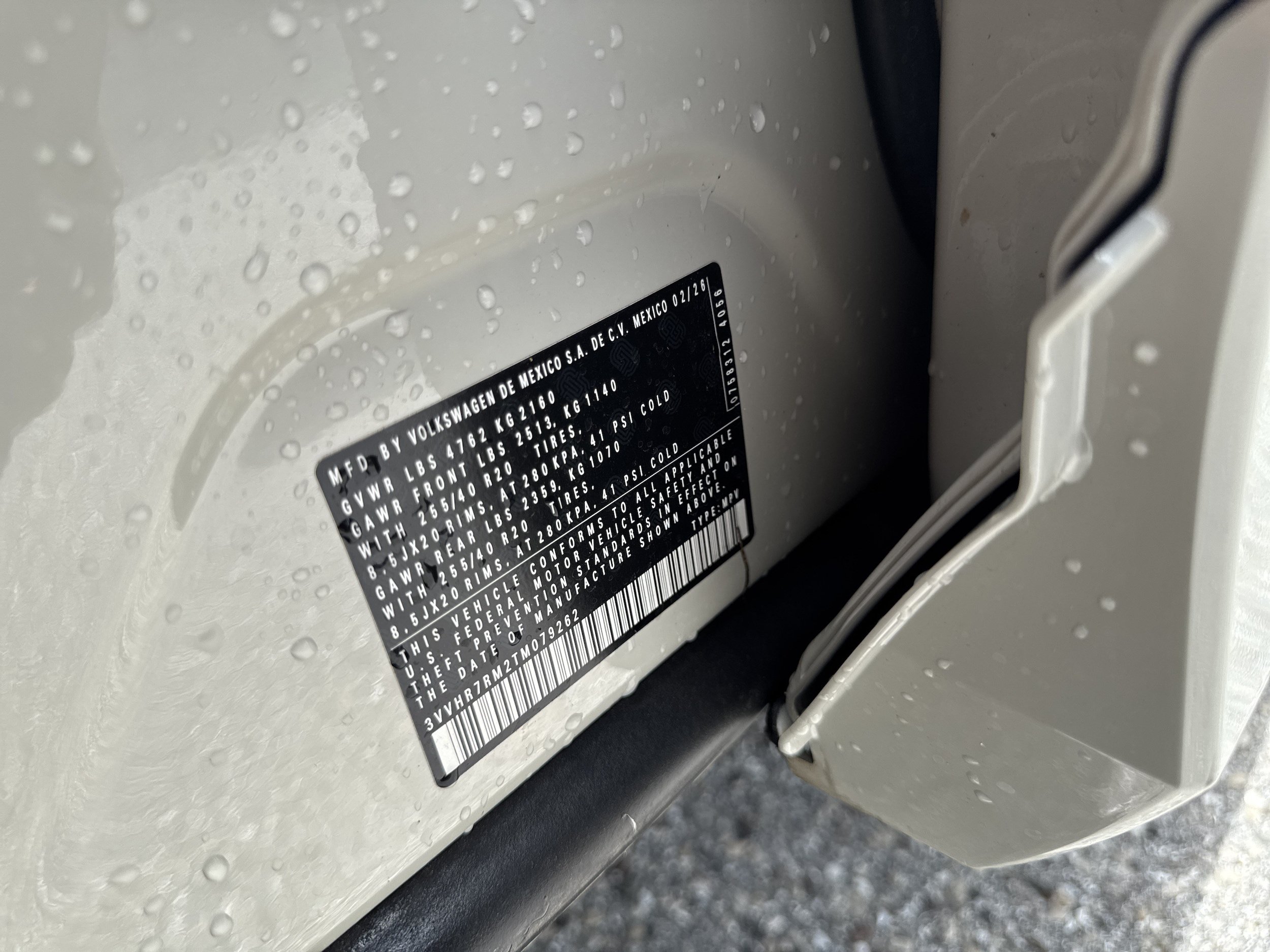New 2026 Volkswagen Tiguan SE R-Line FWD image 33