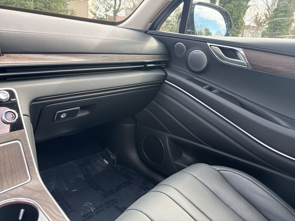 Used 2025 Genesis GV80 2.5T Advanced image 24