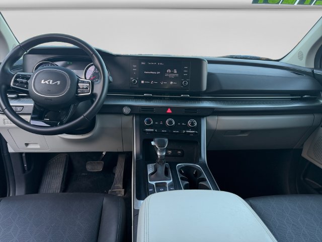 Certified 2024 Kia Carnival LX FWD image 18