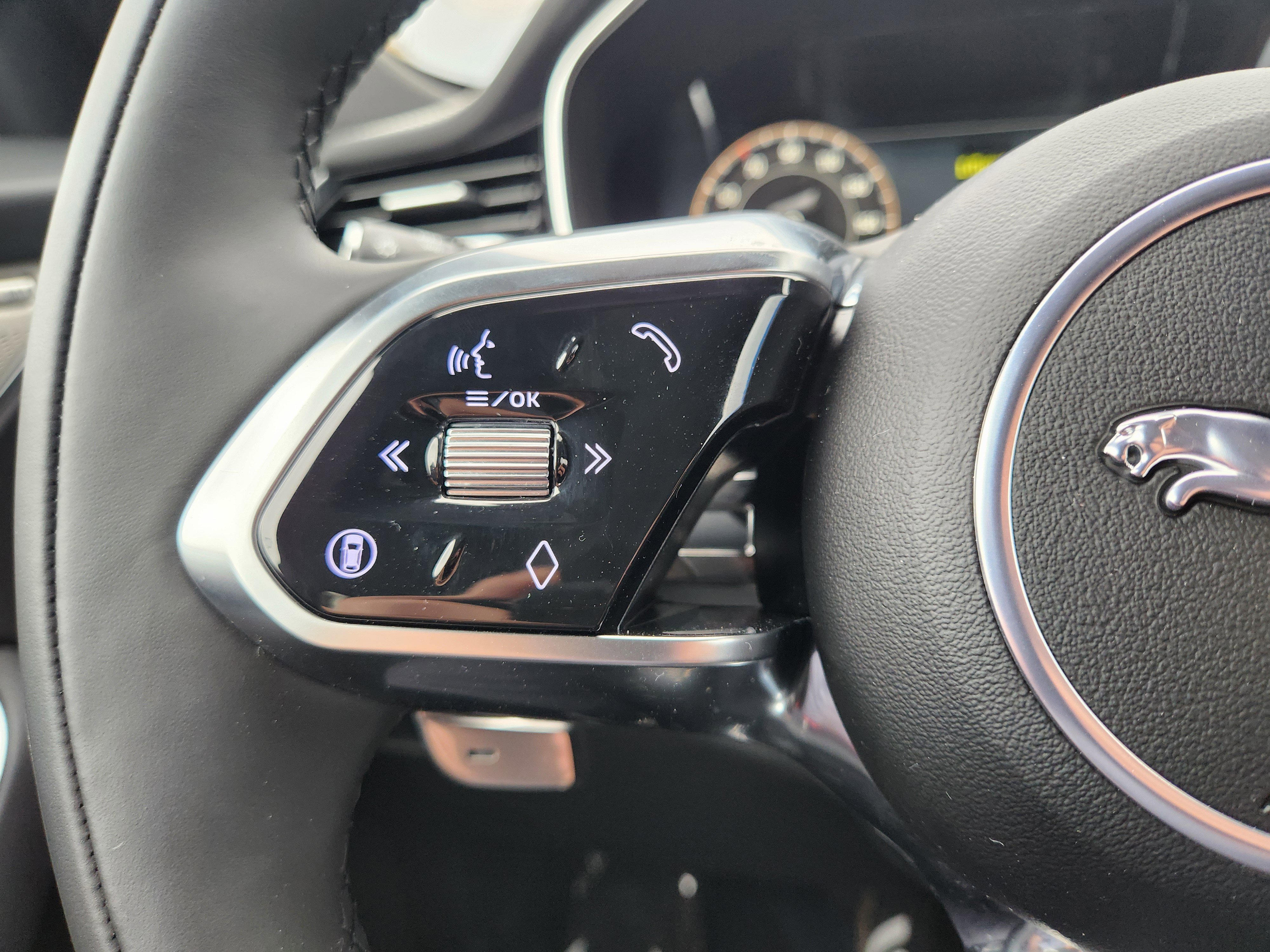 New 2026 Jaguar F-PACE R-Dynamic S image 29