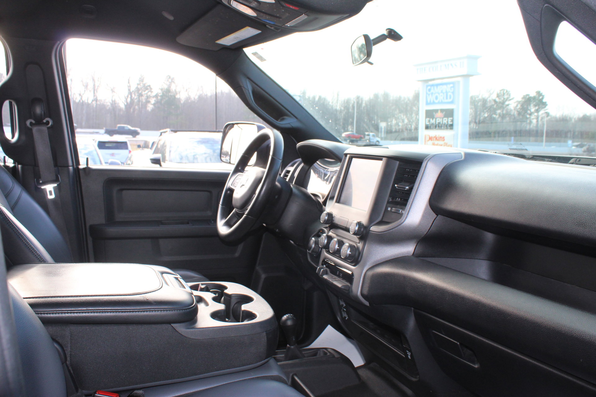 Used 2022 RAM 2500 Tradesman w/ Chrome Appearance Group image 32