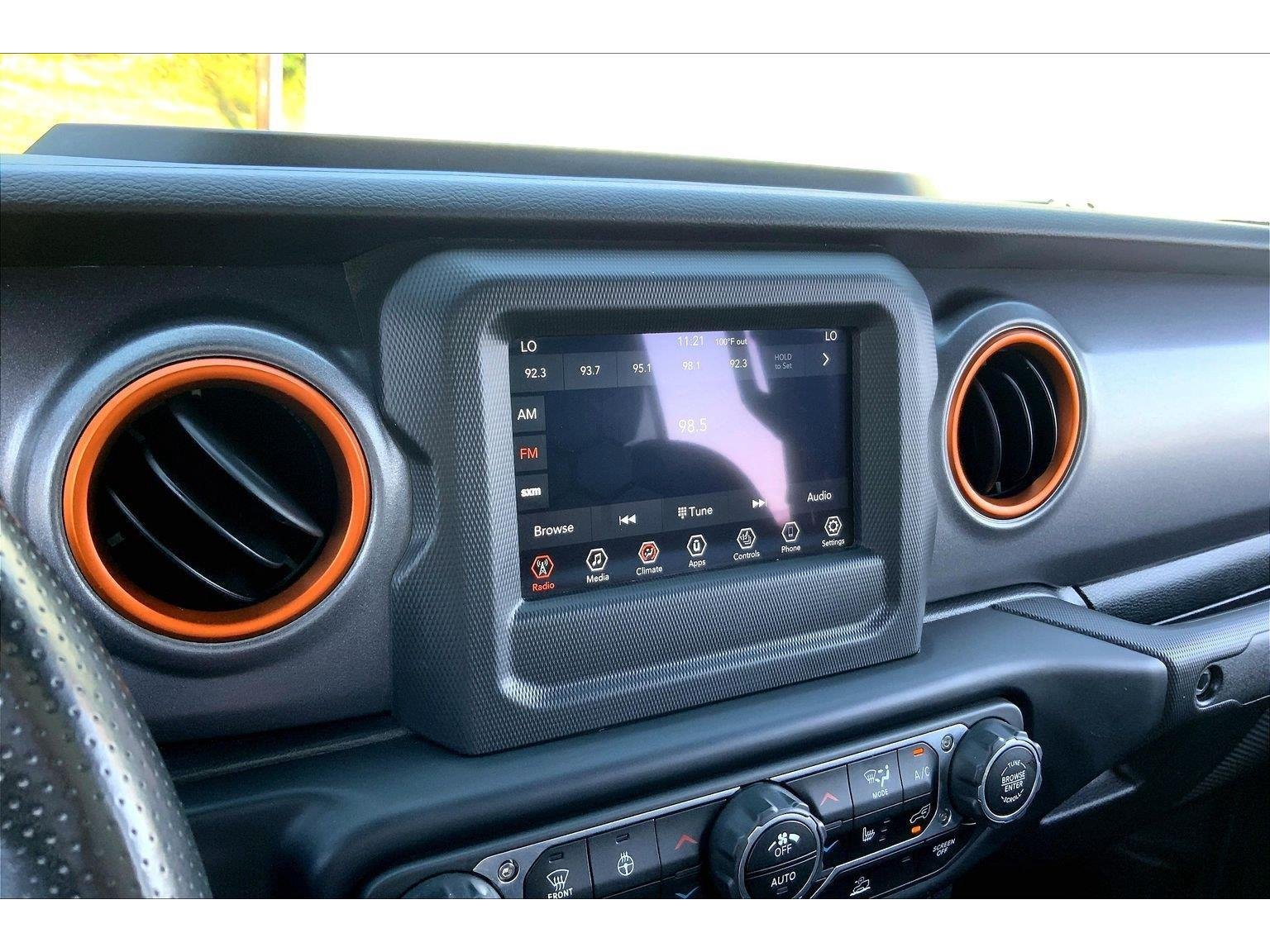 Used 2021 Jeep Gladiator Mojave w/ Cold Weather Group AWD/4WD image 20