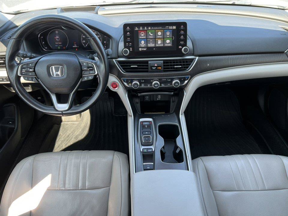 Used 2018 Honda Accord Touring image 13