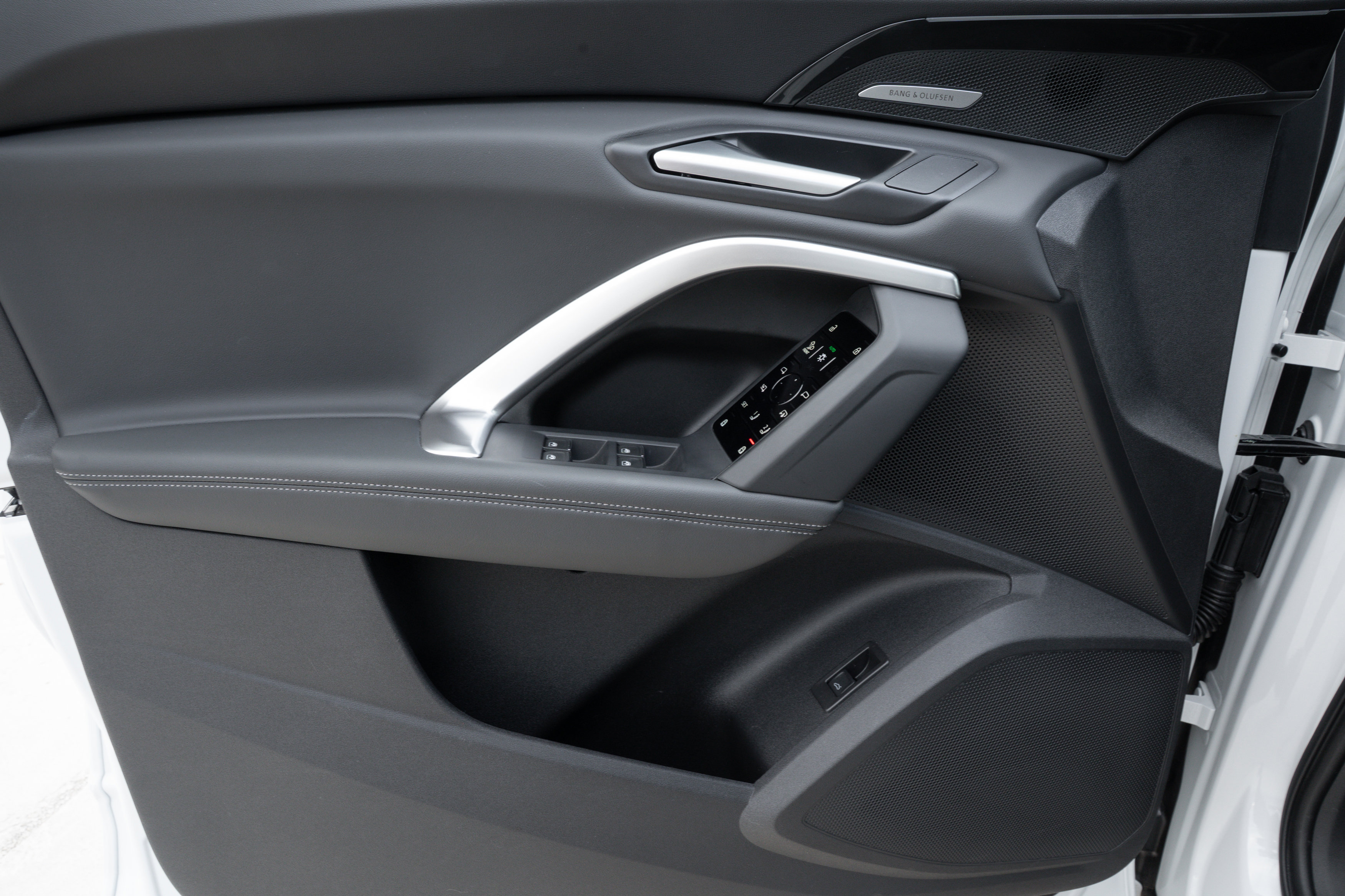 Certified 2025 Audi Q5 Premium Plus w/ Premium Plus image 18