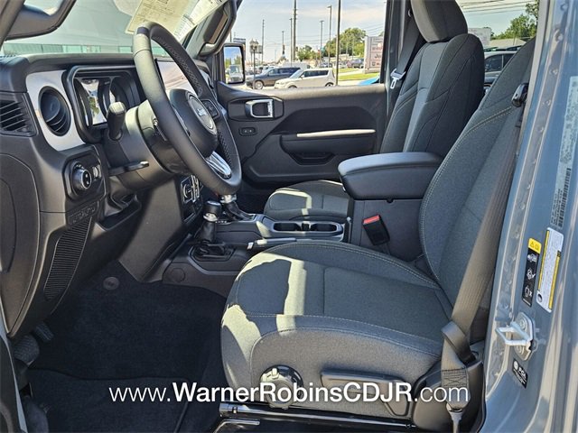 New 2025 Jeep Gladiator Sport image 5