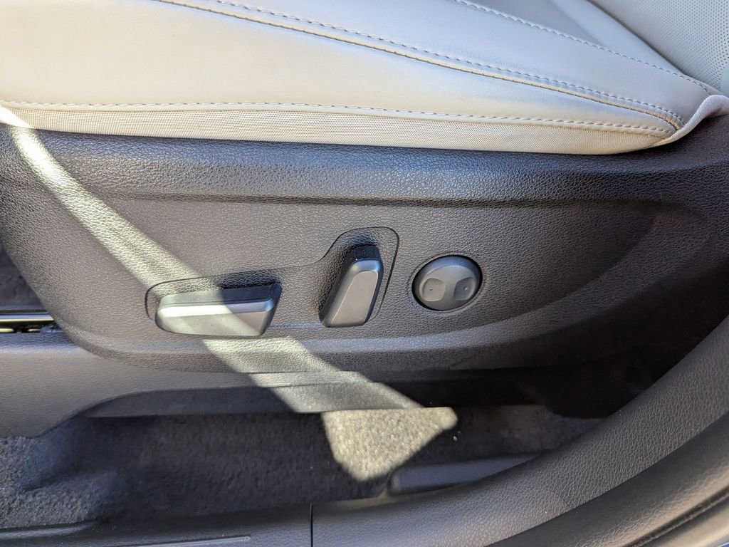 Certified 2024 Kia Telluride S image 18