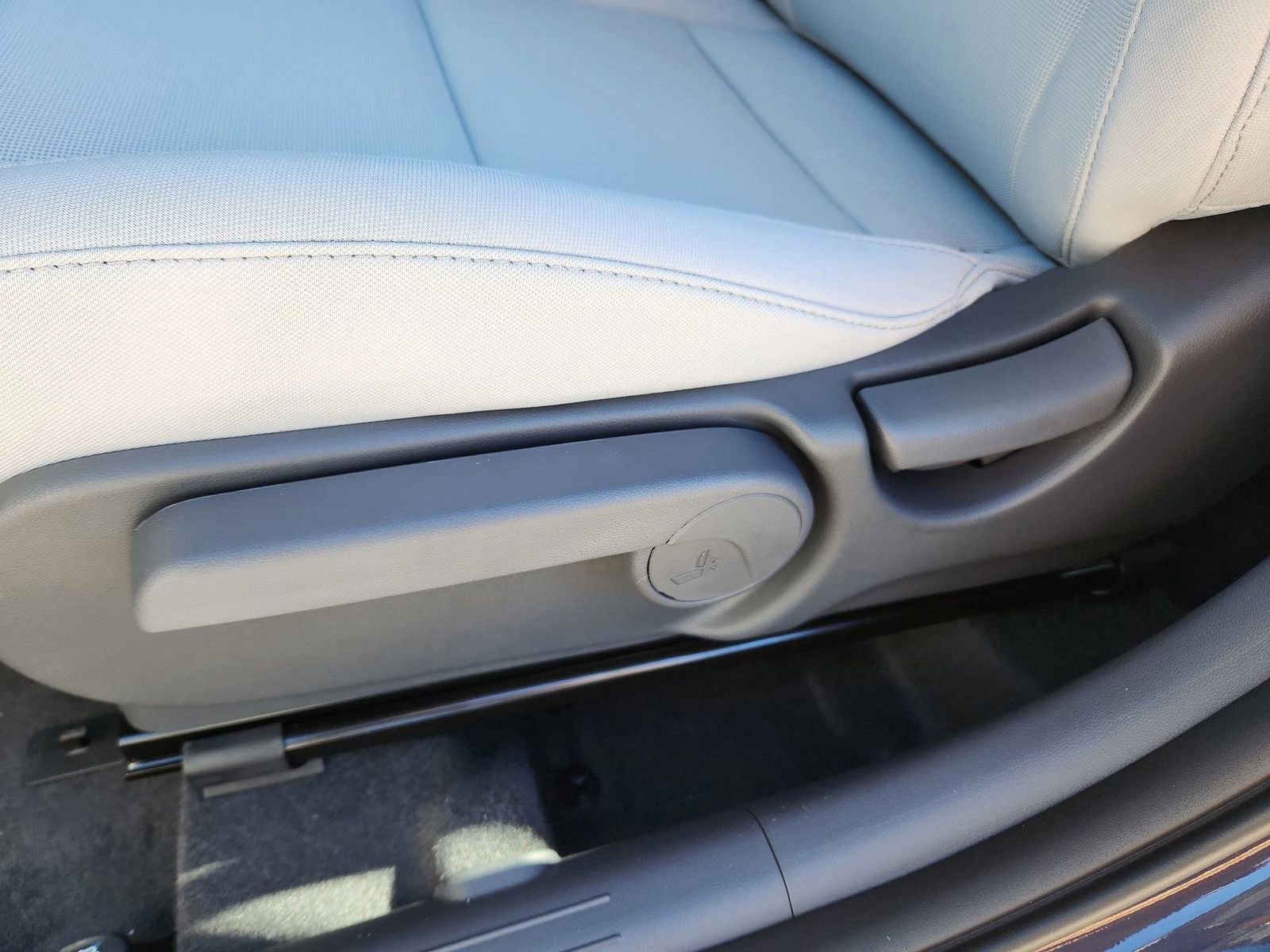 New 2026 Hyundai Kona SE image 18