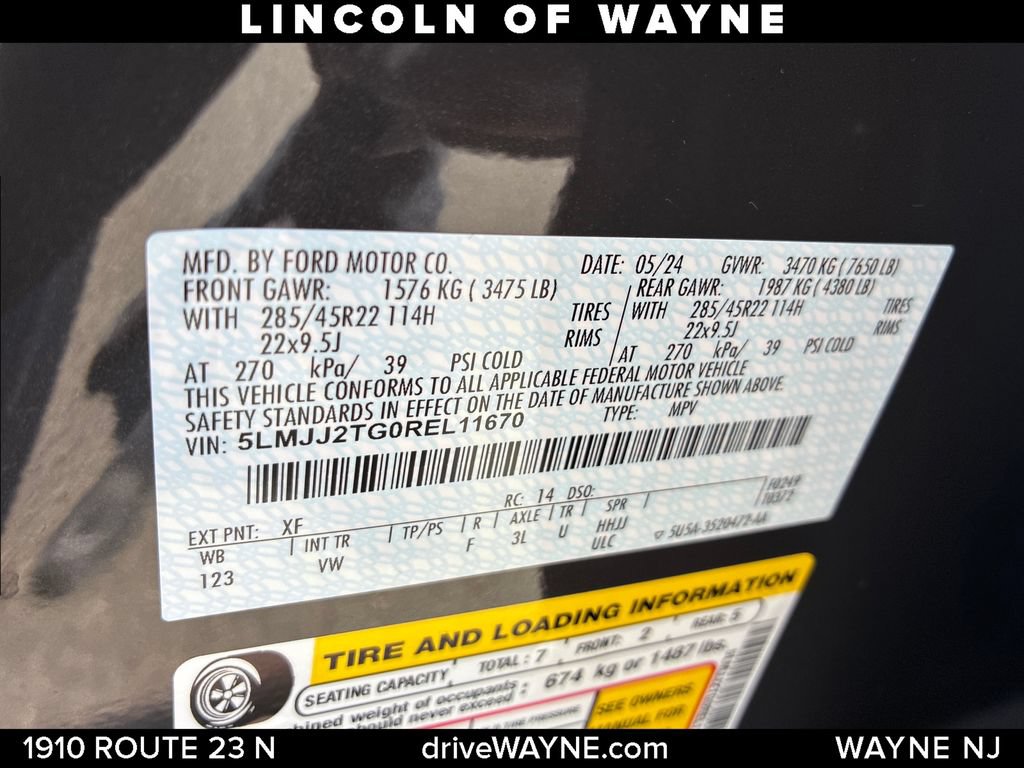 Certified 2024 Lincoln Navigator Black Label AWD/4WD image 32