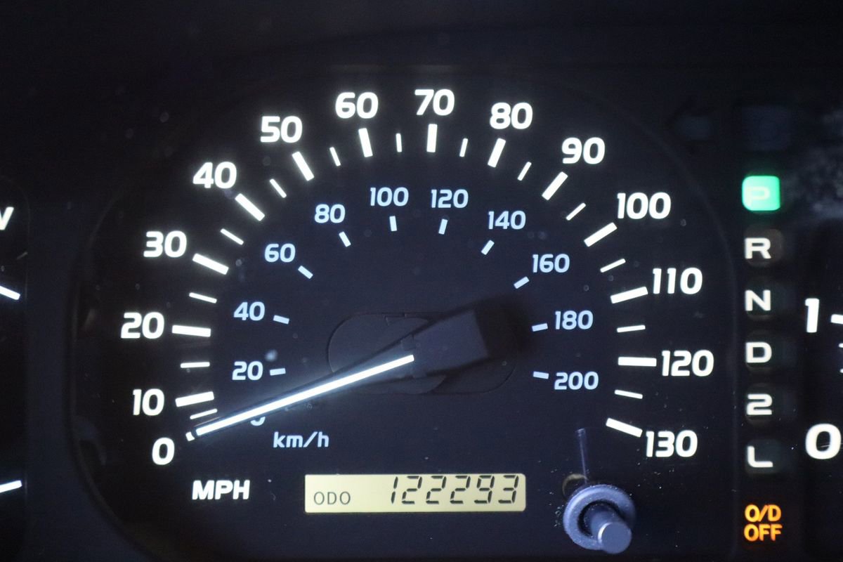 Used 1999 Lexus LX 470 4WD image 46