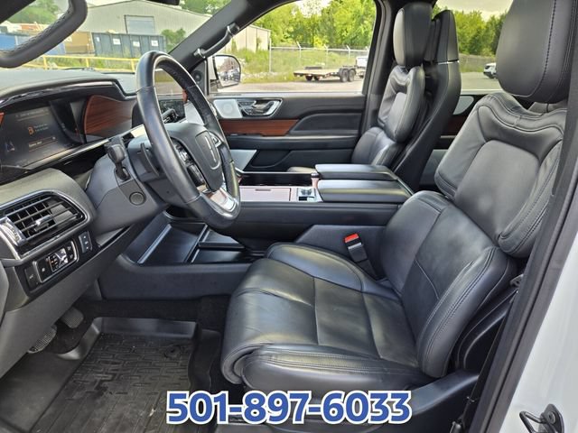 Used 2024 Lincoln Navigator Reserve AWD/4WD image 11