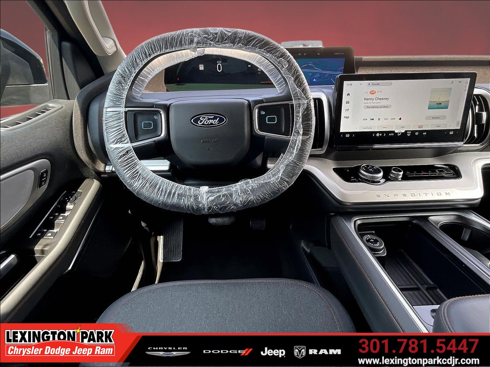 Used 2025 Ford Expedition Max Active AWD/4WD image 8