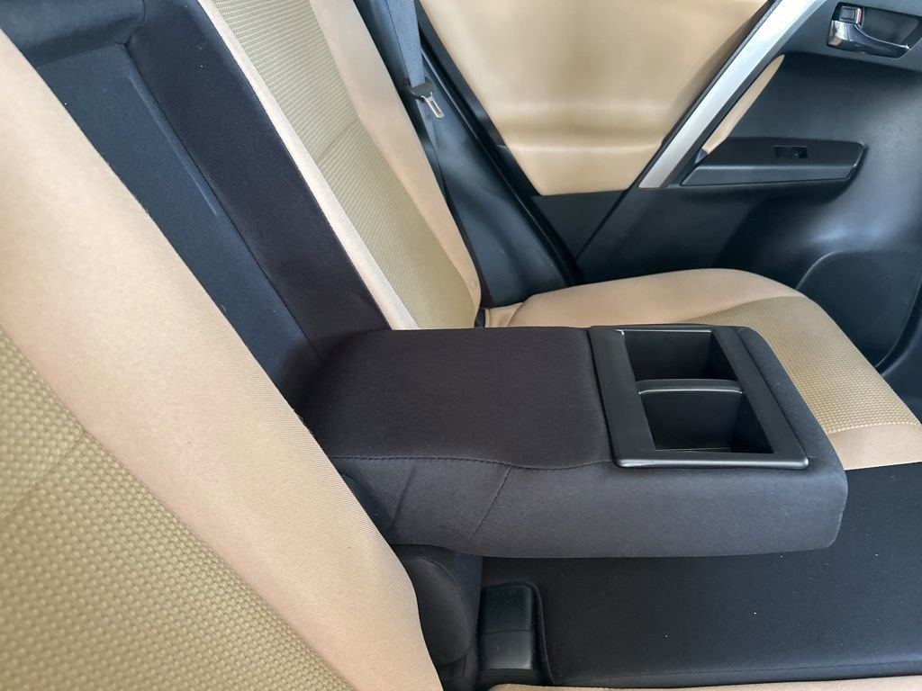 Used 2018 Toyota RAV4 XLE image 29