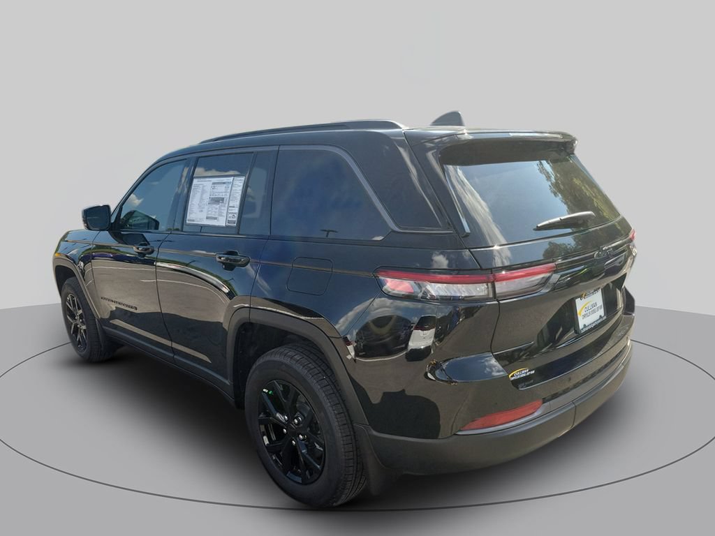 New 2026 Jeep Grand Cherokee Altitude RWD image 5