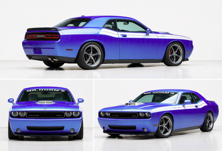 Used 2010 Dodge Challenger SRT8 w/ SRT Option Group II RWD image 11