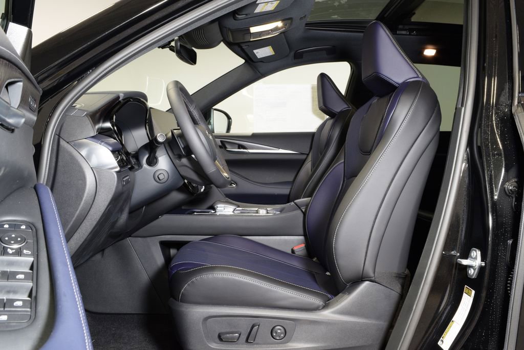 New 2026 INFINITI QX60 Sport w/ Dark Cargo Package image 11