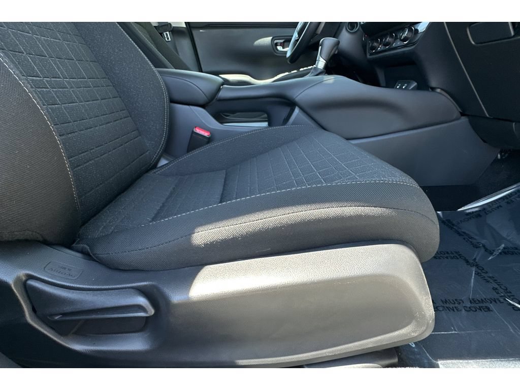 Used 2027 Honda HR-V LX image 23