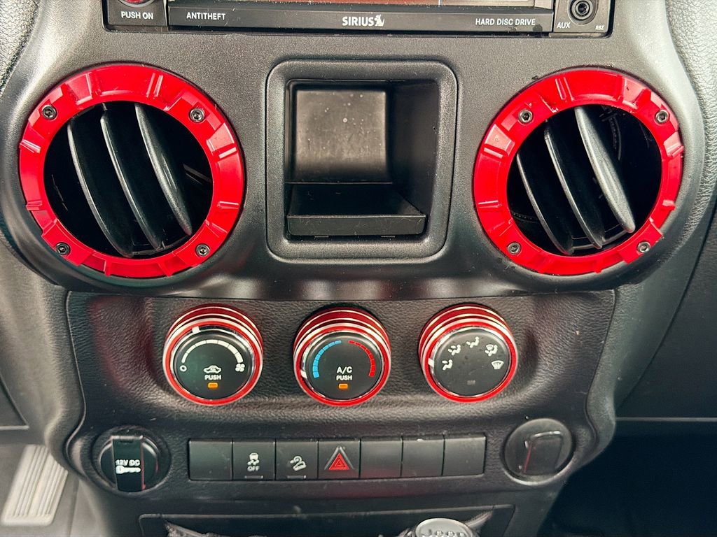 Used 2015 Jeep Wrangler Sport w/ Connectivity Group AWD/4WD image 15