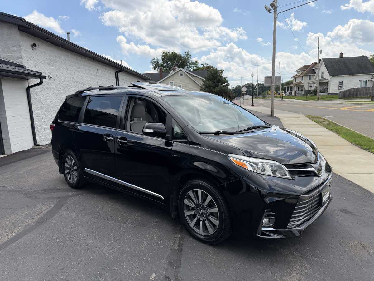 Used 2019 Toyota Sienna Limited Premium w/ Protection Package AWD/4WD image 6