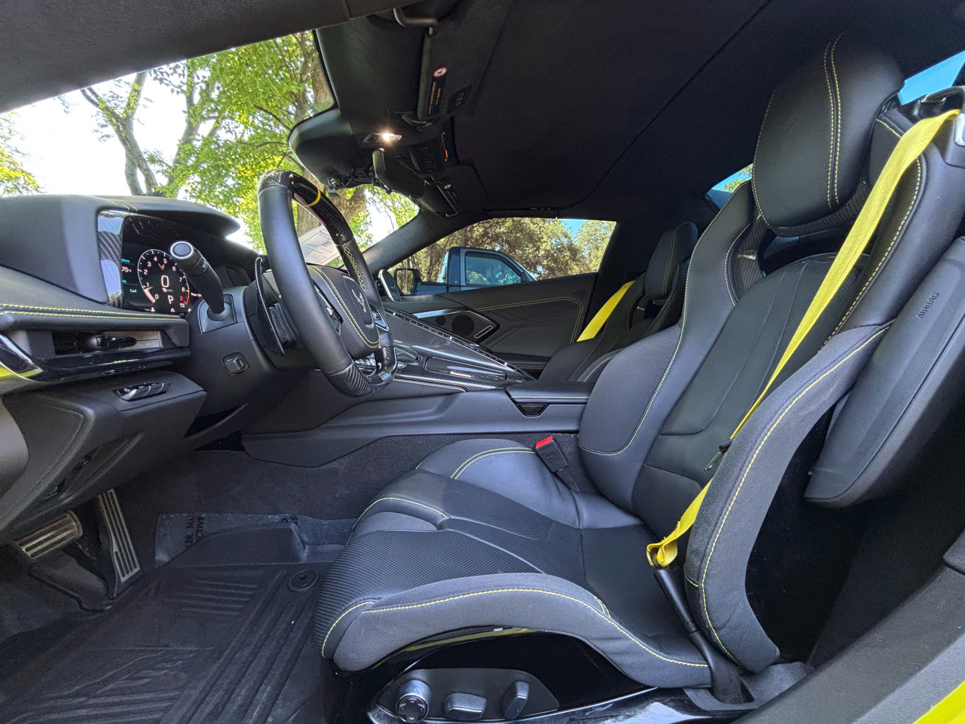 Used 2024 Chevrolet Corvette Z06 RWD image 18