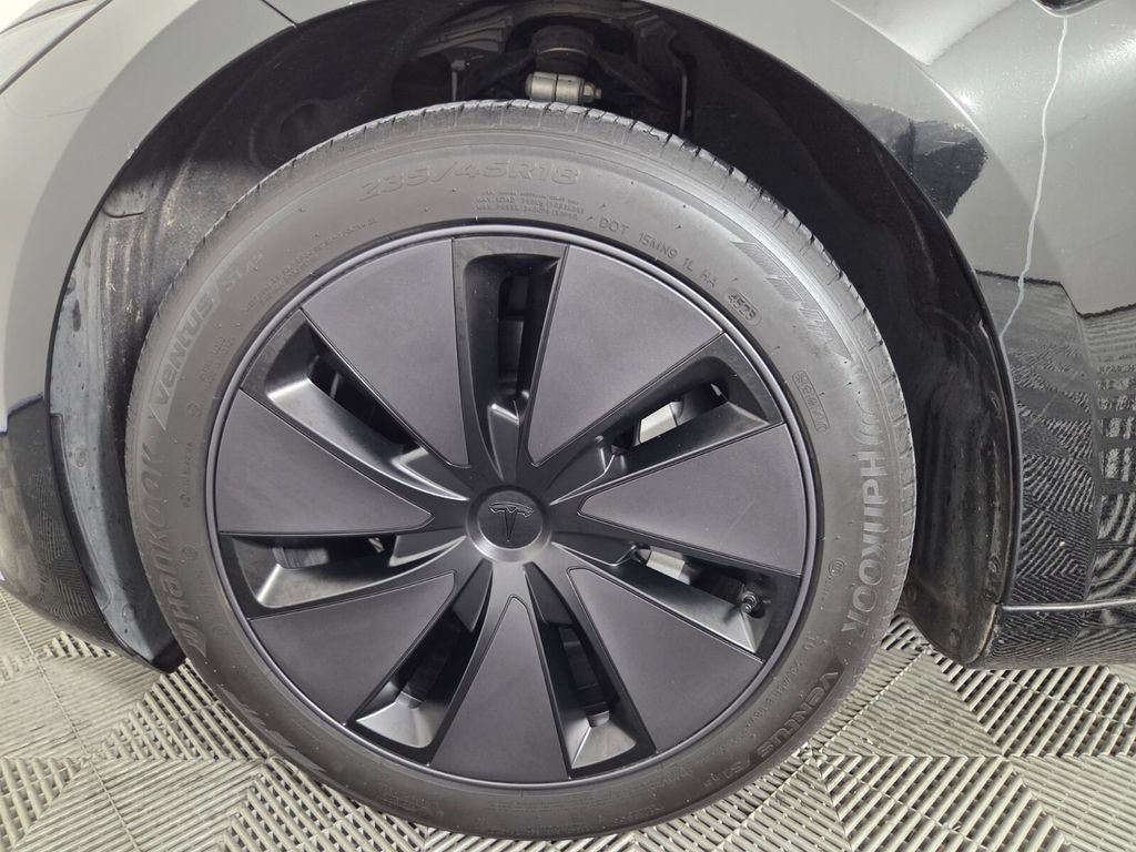 Used 2024 Tesla Model 3 Standard Range RWD image 8