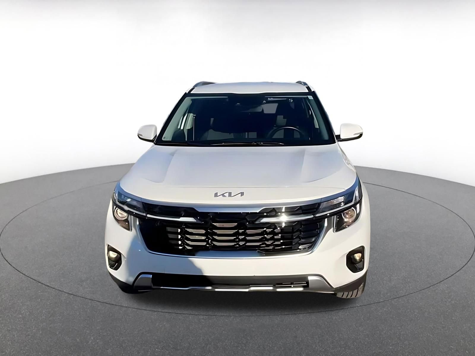 Used 2025 Kia Seltos S FWD image 4