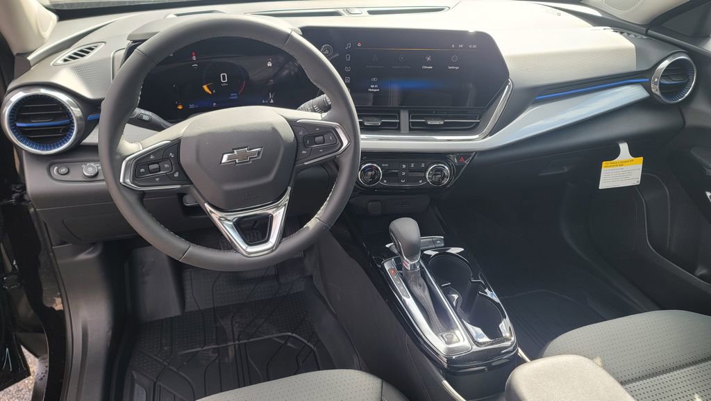 New 2026 Chevrolet Trax LT w/ Driver Confidence Package image 24