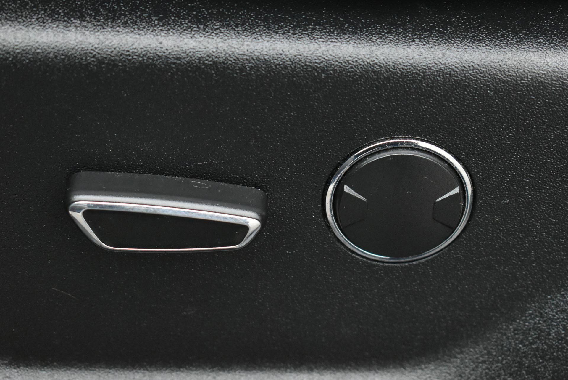 Used 2016 Ford F150 XLT w/ Equipment Group 301A Mid image 13