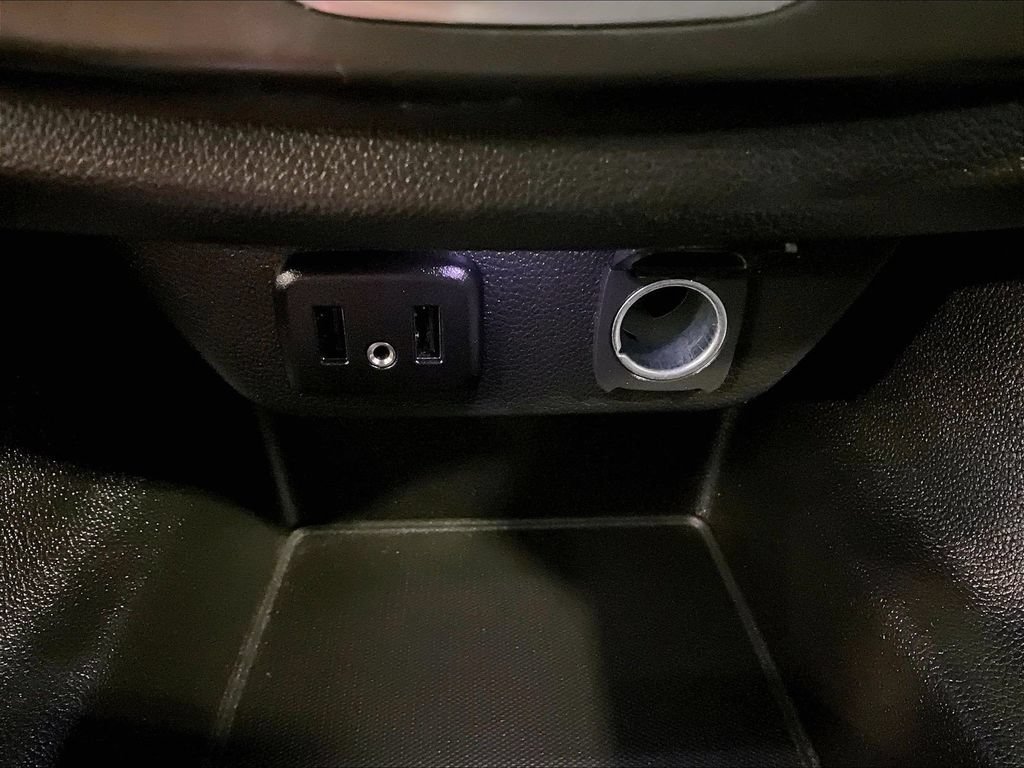 Used 2019 Chevrolet Traverse LS AWD/4WD image 27