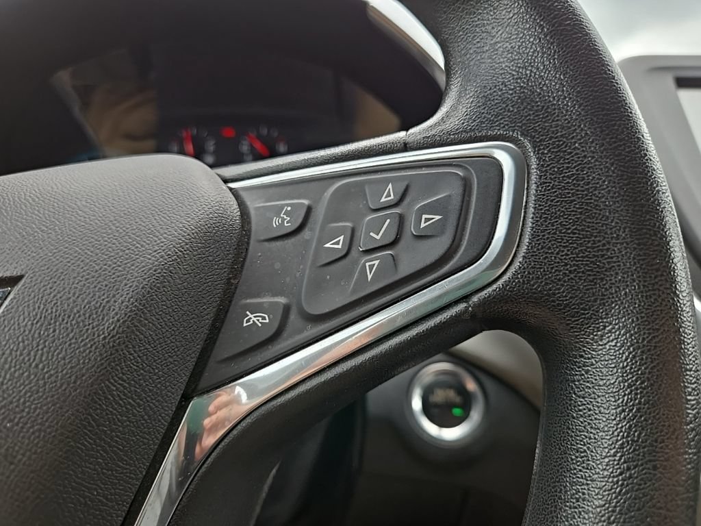 Used 2018 Chevrolet Equinox LS AWD/4WD image 14