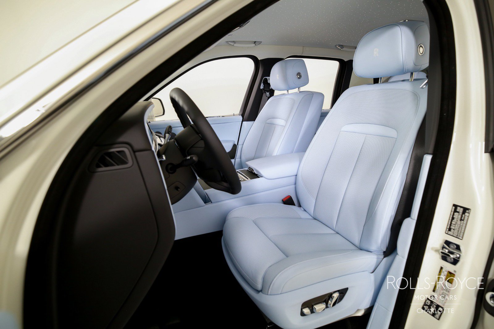 New 2026 Rolls-Royce Cullinan AWD/4WD image 13