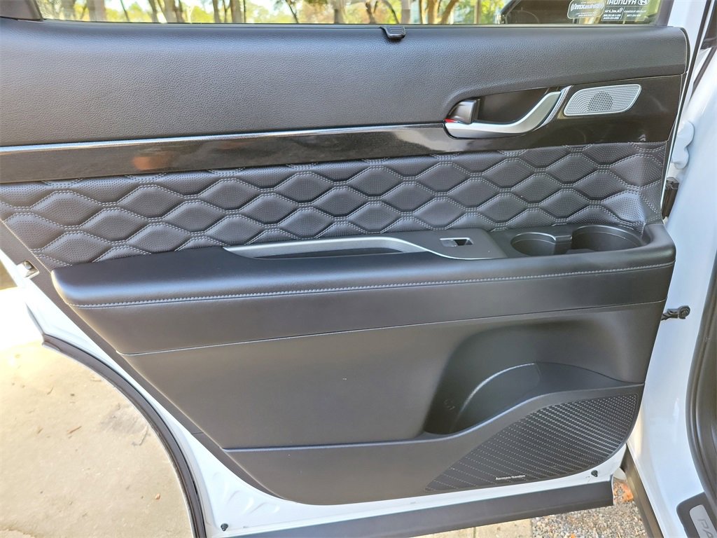 Used 2021 Hyundai Palisade Calligraphy image 12
