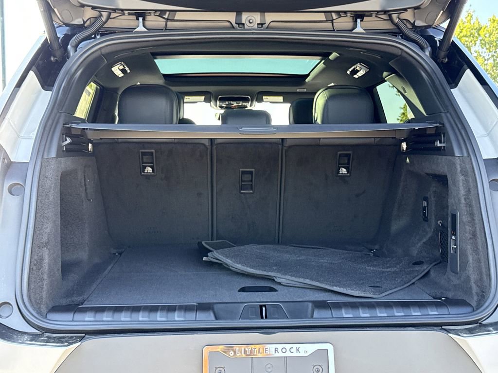 New 2025 Land Rover Range Rover Sport SE image 13