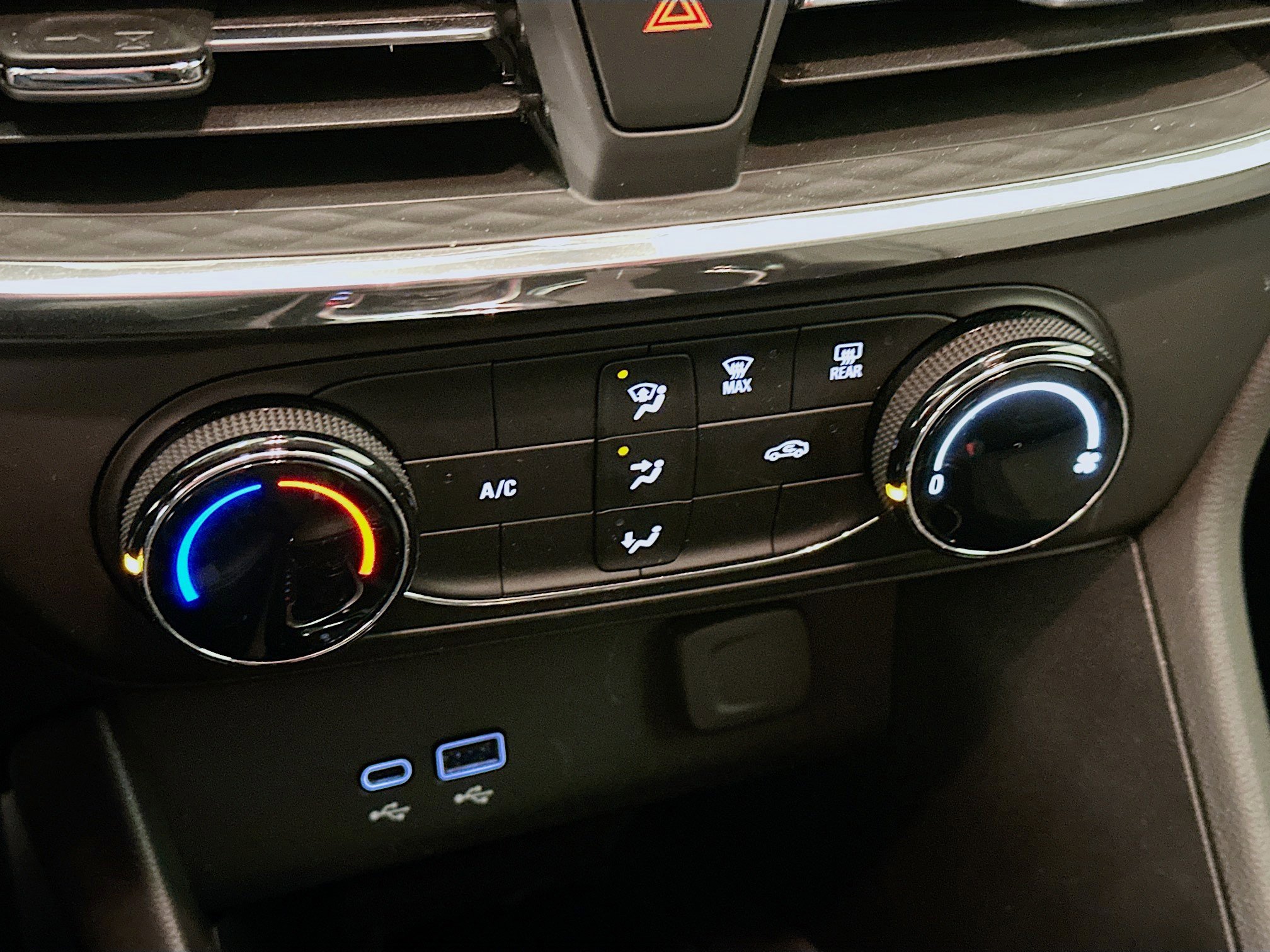 Used 2025 Buick Encore GX Preferred image 23