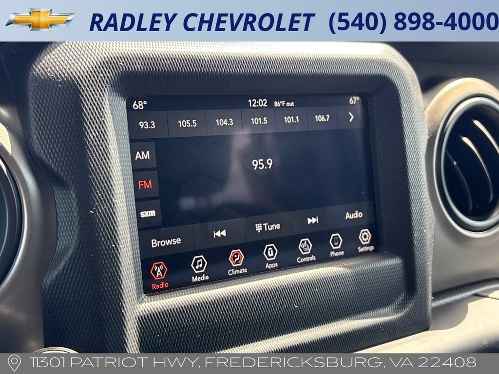 Used 2021 Jeep Gladiator Sport AWD/4WD image 8