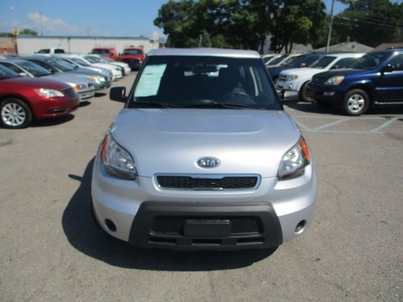 Used 2011 Kia Soul FWD image 3