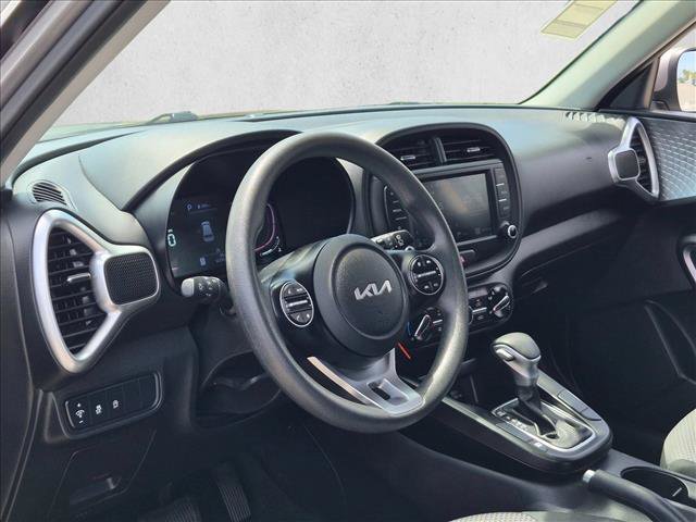 Used 2024 Kia Soul LX w/ Option Group 015 FWD image 10